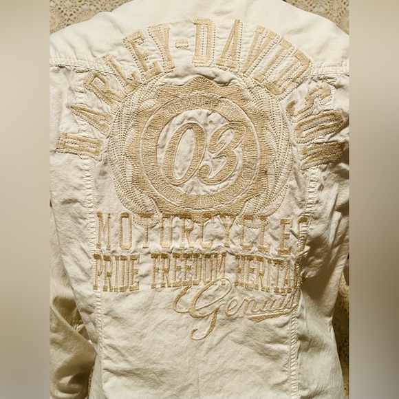 Beautiful Ladies Harley Davidson Button Down Anniversary Edition Shirt. - Picture 3 of 10